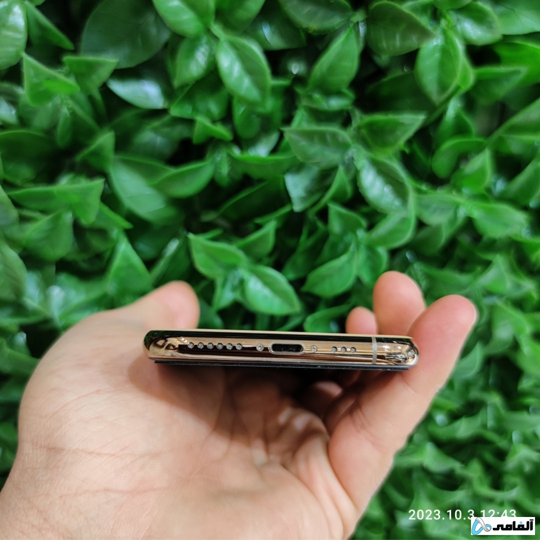 گوشی موبایل اپل مدل iphone 11 pro حافظه ۲۵۶ گیگ باتری ۷۵٪ (کارکرده)